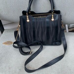 Black handbag/ purse
